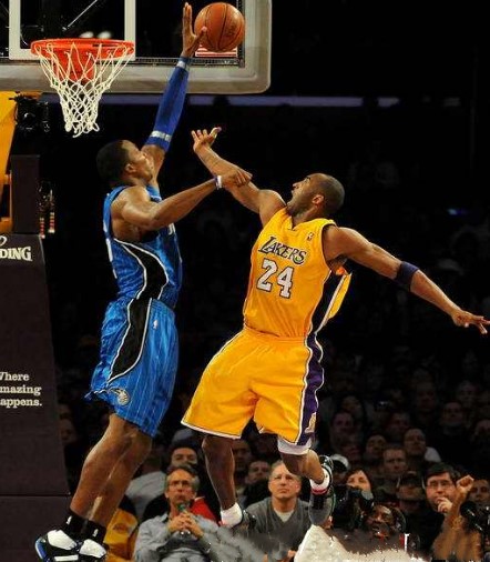 德怀特霍华德亲吻篮筐,巅峰霍华德篮下强起暴扣