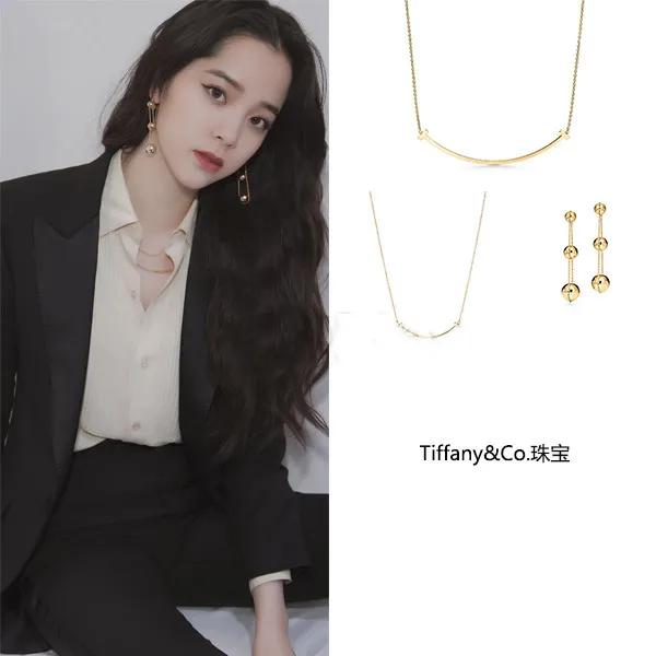 现在的女生喜欢戴玉佩还是项链,现在女孩子都流行戴什么项链