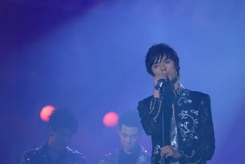 和李易峰一起出道的男孩,和李易峰同时代的男星