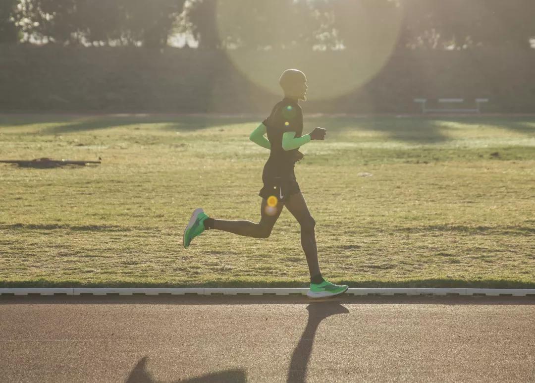 谁才是碳板跑鞋的消费主力军,碳板跑鞋分几类