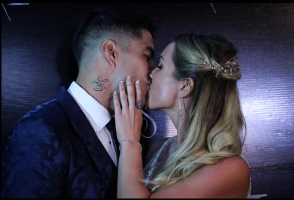 苏亚雷斯亲吻,苏亚雷斯索菲亚梅西安东内拉