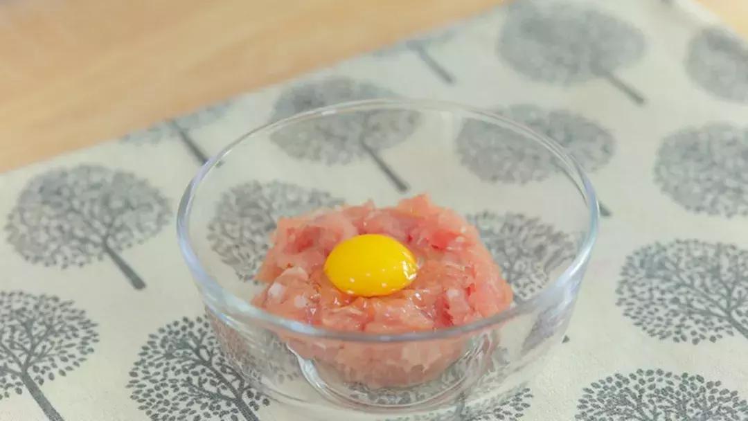 不炸不炒用锡纸烧出来的美味,最简单的做法搅一搅煎一煎