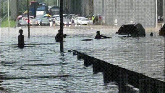 深圳暴雨致多人被困消防紧急救援,深圳暴雨引发洪水浸死车内司机