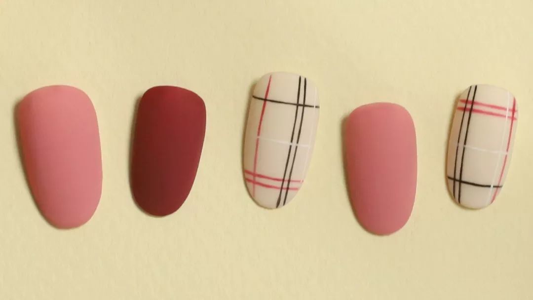 秋冬美甲小红书,美甲推荐中款ins