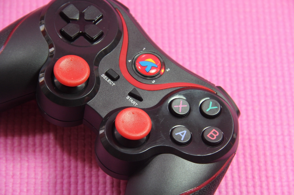 电视机秒变游戏机家用,智能电视可以变游戏机