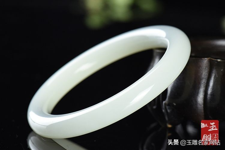 玉镯怎么鉴别真假视频,玉镯怎么鉴别真假