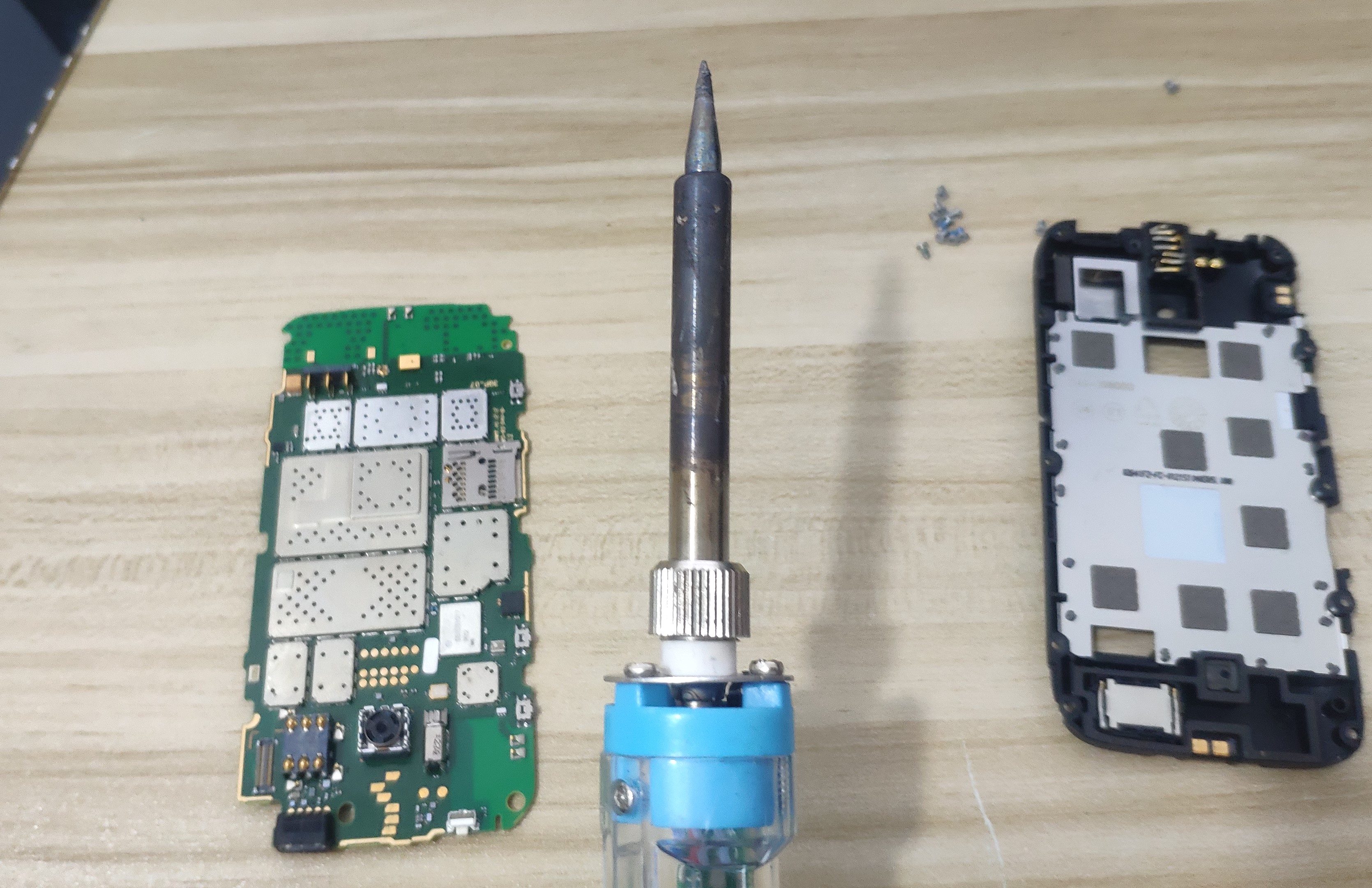 诺基亚1202cpu,诺基亚6220c拆cpu