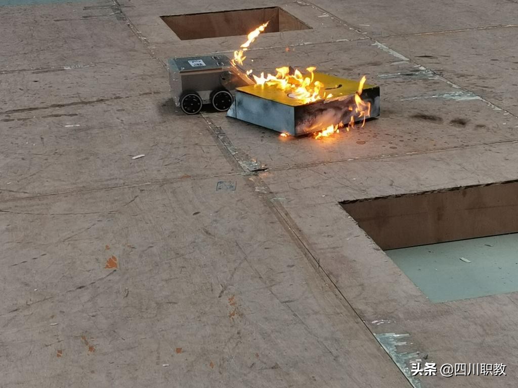 四川大学生机器人大赛冠军,四川省机器人大赛获奖名单