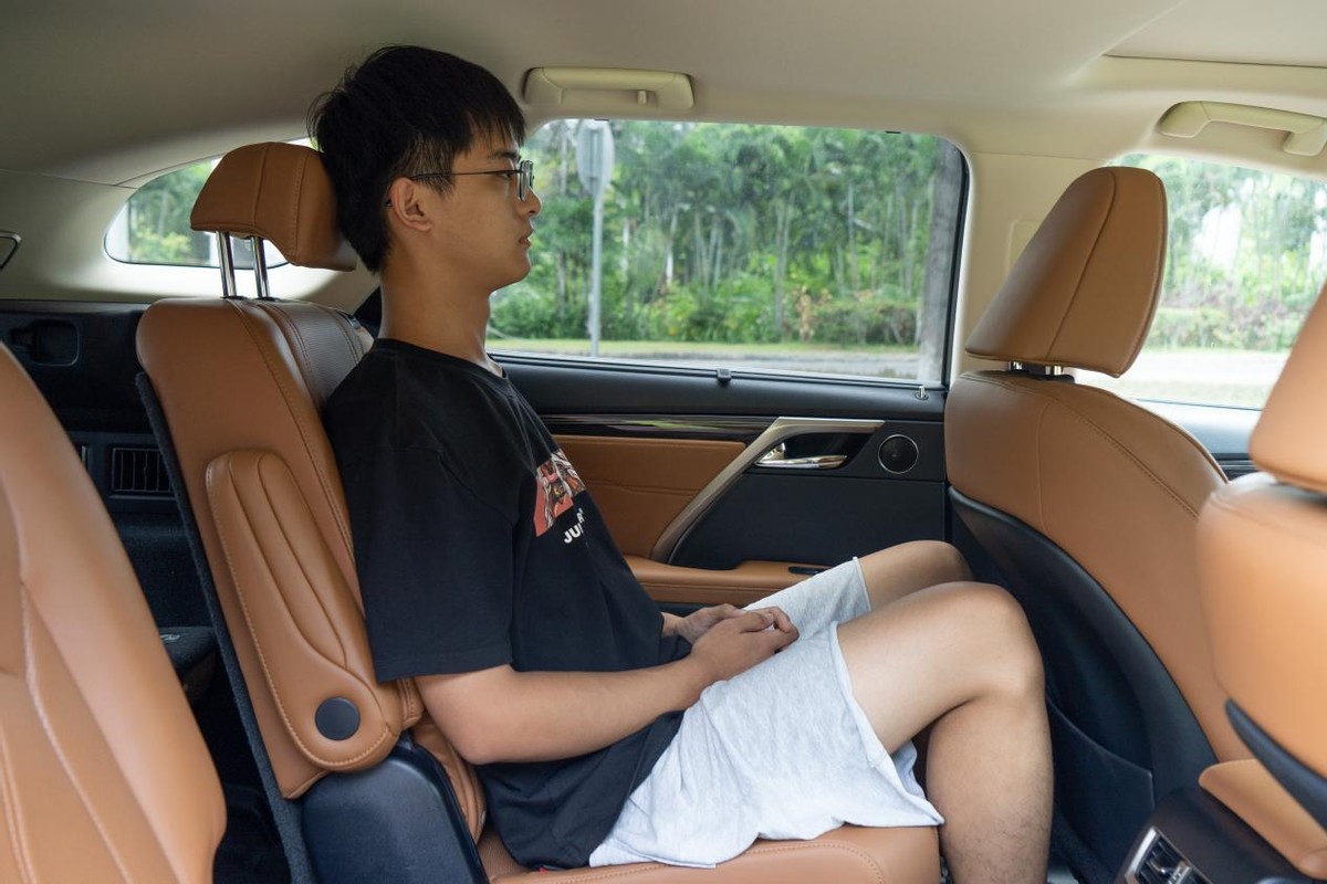 雷克萨斯rx450h试驾出售,雷克萨斯rx450hl七座深度测评