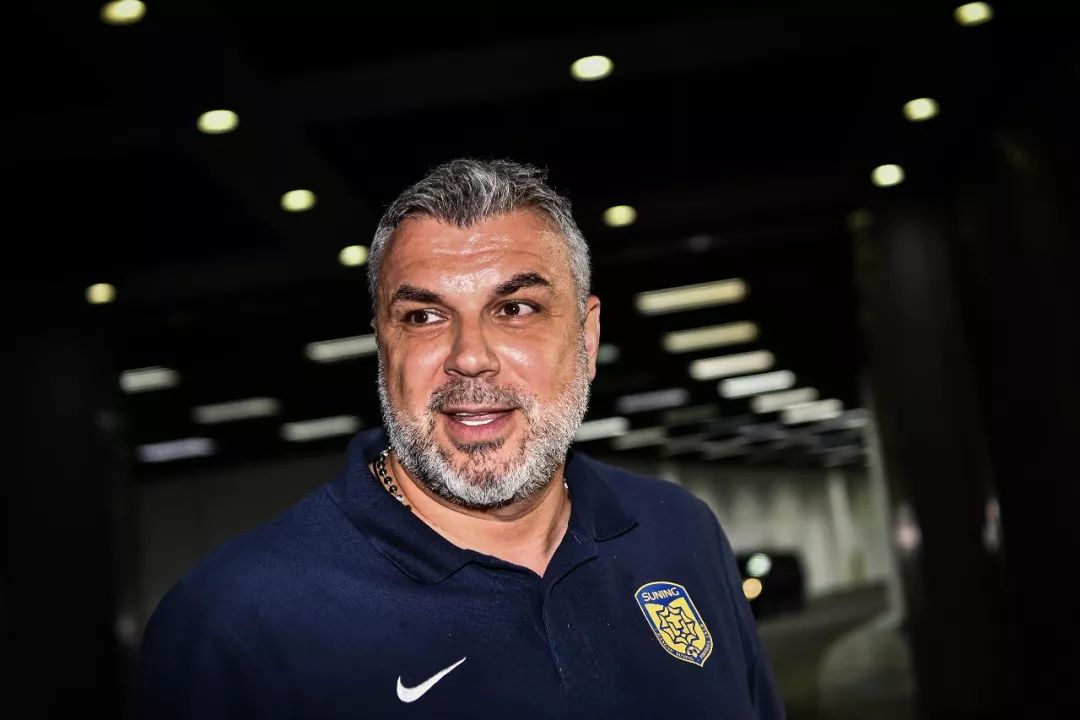 奥拉罗尤与李金羽,奥拉罗尤国家队集锦