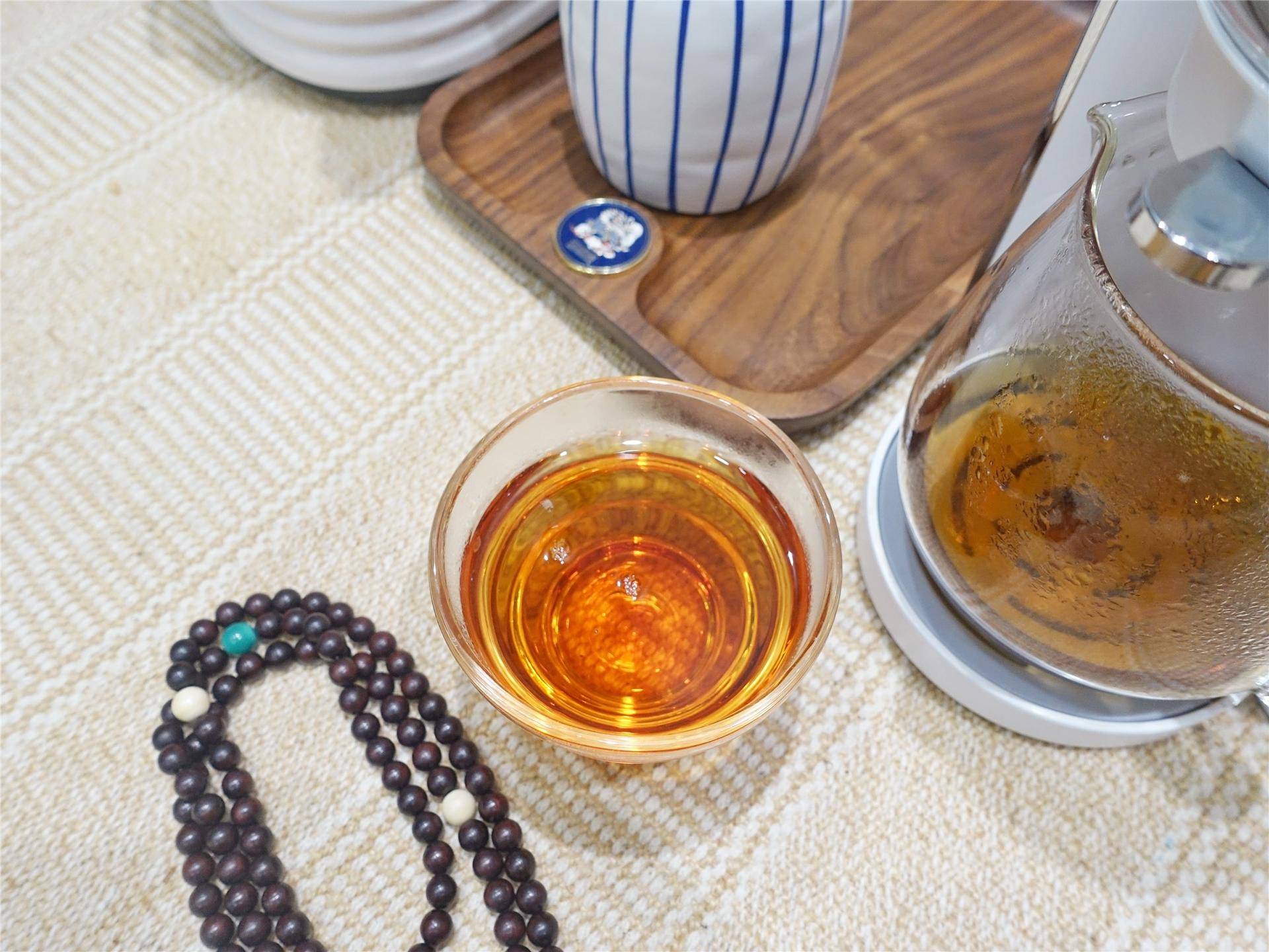 速热饮水机跟茶吧机哪个更实用,即热式茶饮机怎样使用