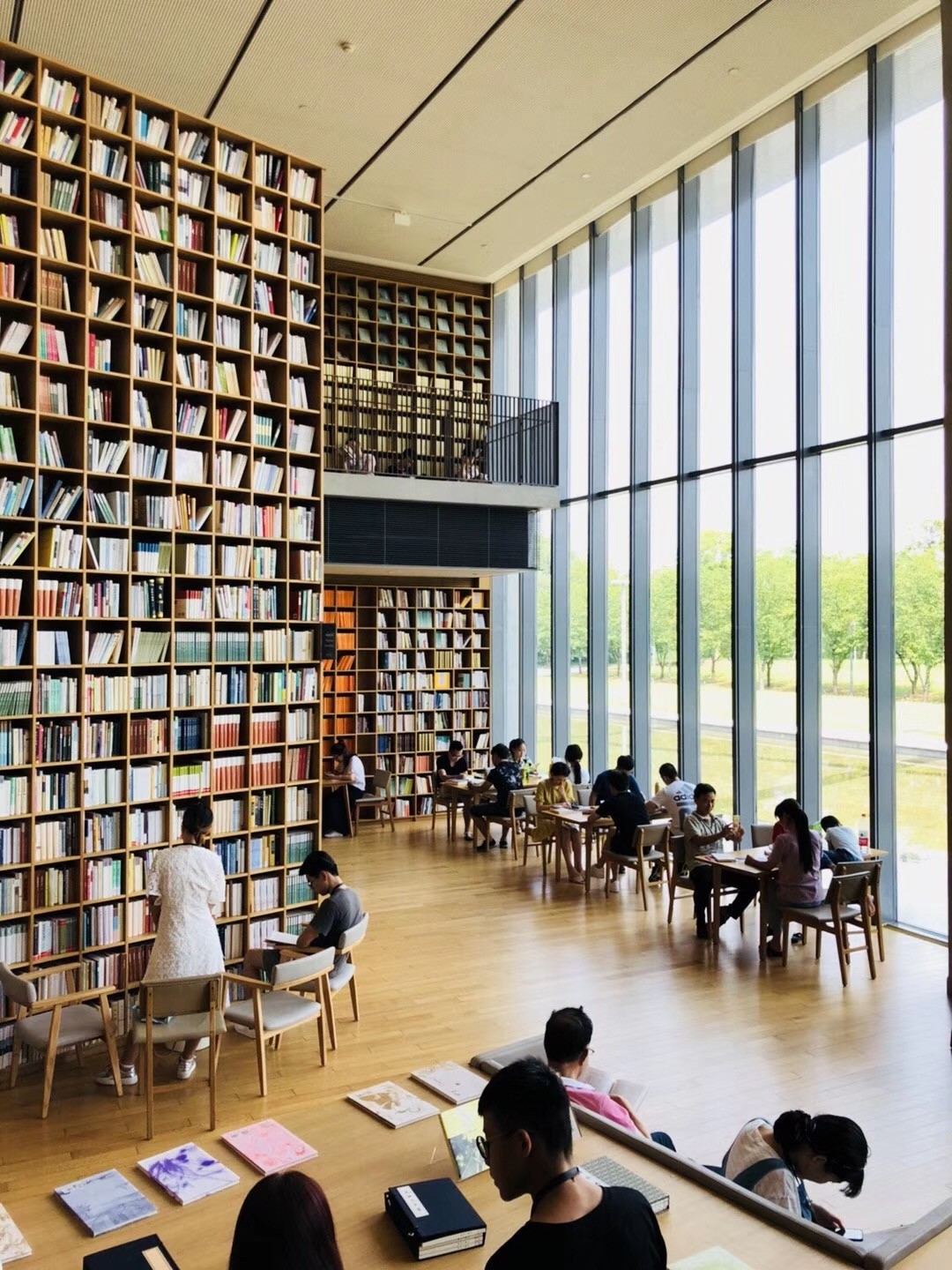 这是高晓松送给杭州的礼物，实名羡慕杭州市民!