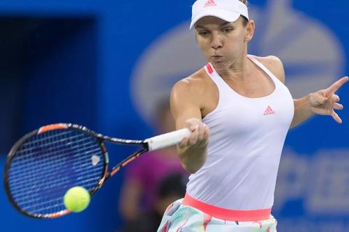 网坛女神哈勒普，因身材好而烦恼，最后只好通过手术改变