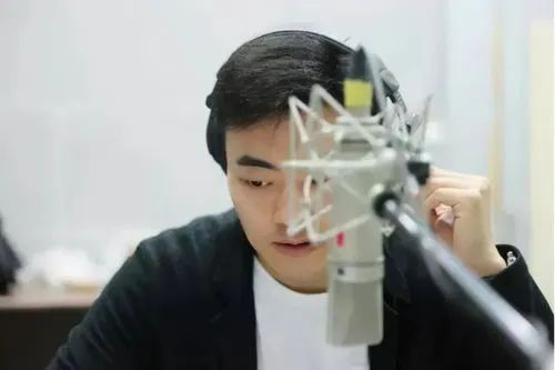 普通人怎么练习播音腔,一个普通人如何练出播音腔