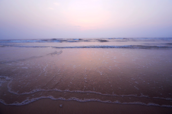 幸亏我来了再不来素材就没了,海南月亮湾的夜晚