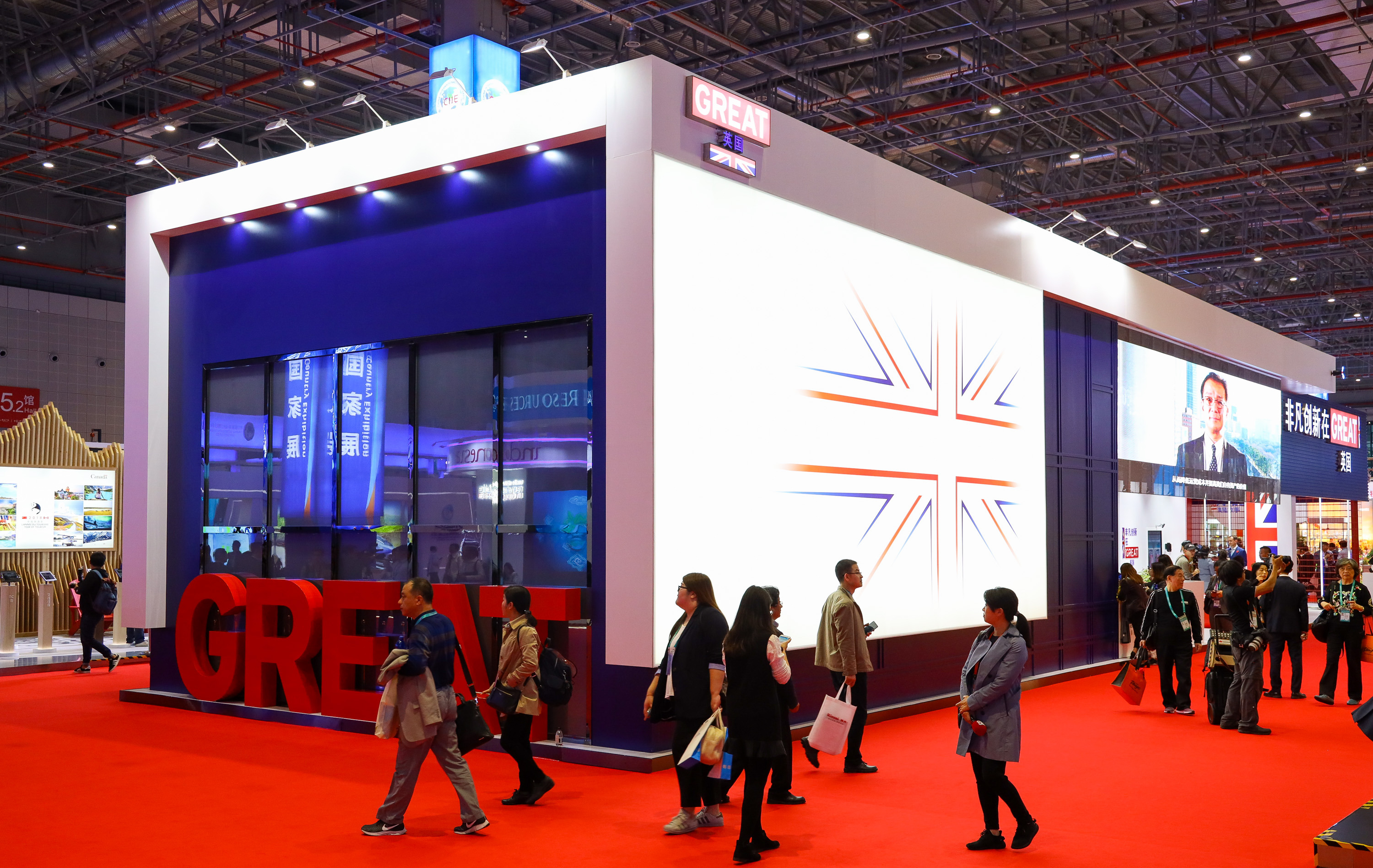 珂兰首届进博会亮“王牌”惊艳登场