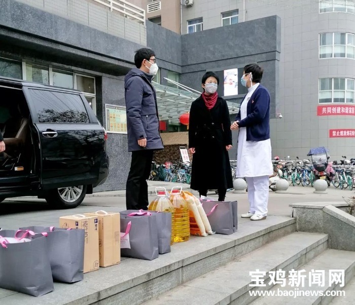 宝鸡防疫一线：45名青年递交请战书、照顾好援鄂人员家属、物资车辆绿色通道