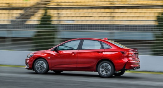 2020年上牌自动1.3t雪佛兰科鲁泽rs,雪佛兰科鲁泽2019款rs330t三缸机