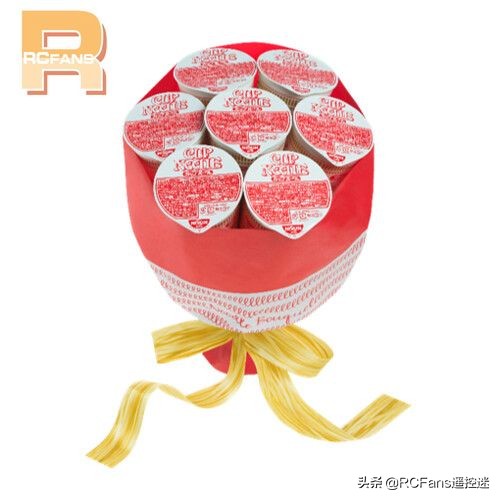 杯面四驱车谜肉魔术方块?