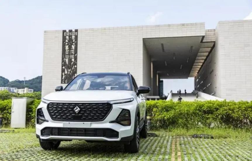 10万买新宝骏rs-3值得吗,新宝骏rs-3看油耗怎么看的