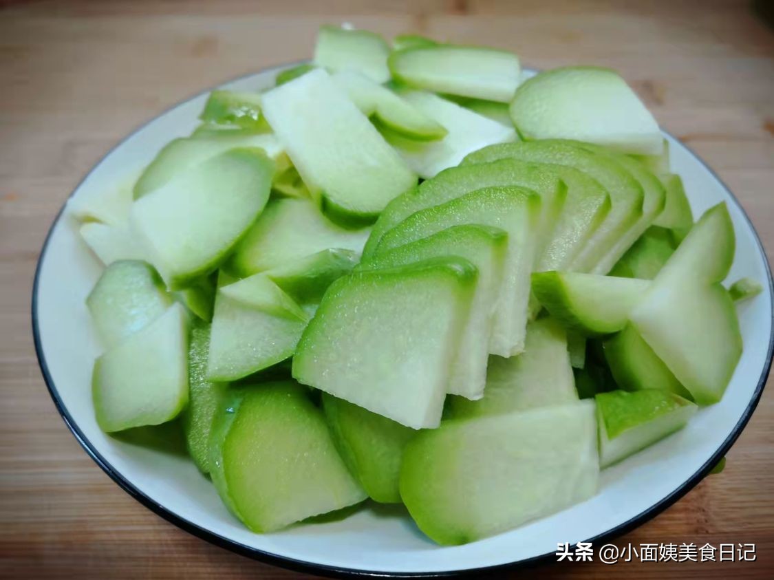 佛手瓜清口汤的配方,佛手瓜新吃法酸辣脆爽超级下饭