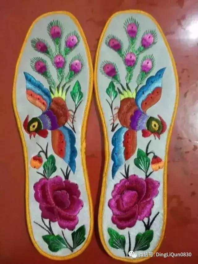 鞋垫上的刺绣艺术欣赏,鞋垫刺绣怎么刺绣熊猫嘴巴