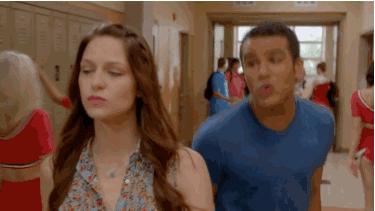 外国人说excuseme,外国人说excuseme应该回复什么