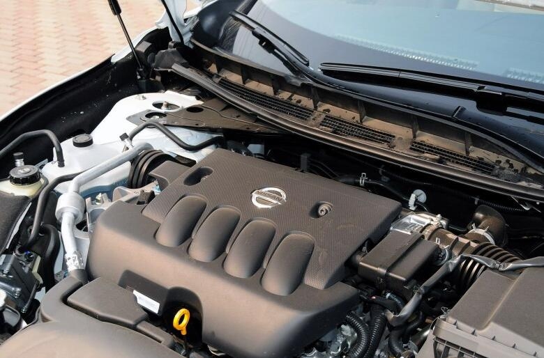 日系大沙发车型,15万建议买的b级车天籁