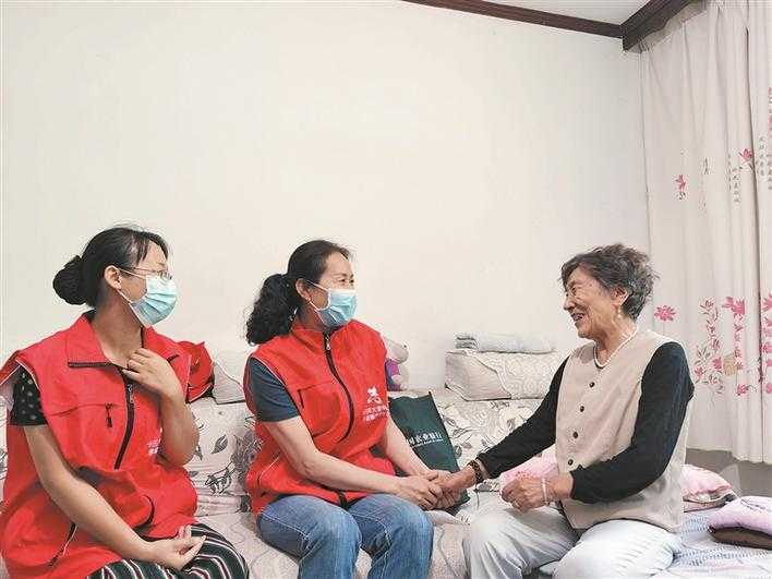 幸福夕阳红,笑看夕阳别样红