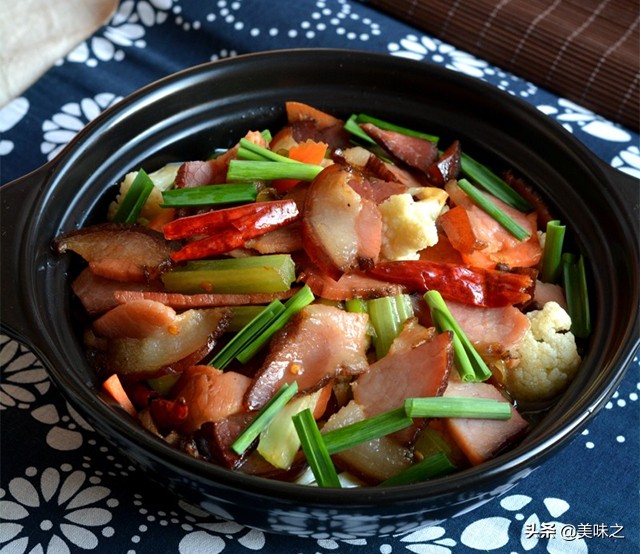 腊肉炒菜简单做法,腊肉炒菜的正宗做法