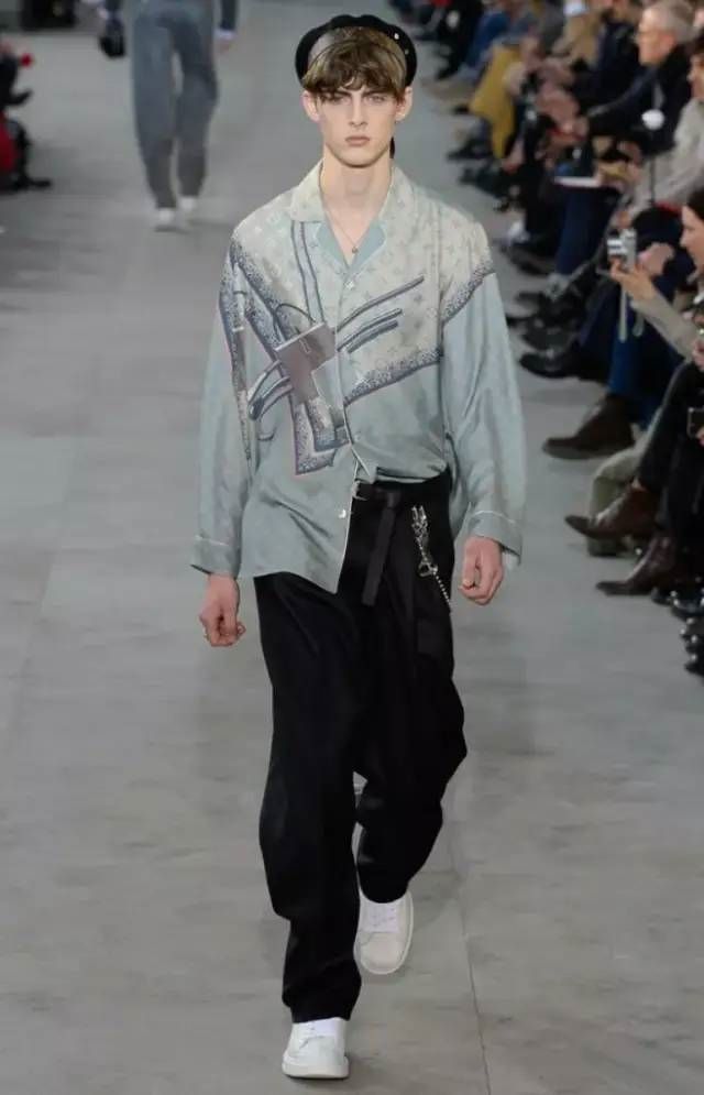 各大奢侈品法语发音 (法语奢侈品牌法语发音)