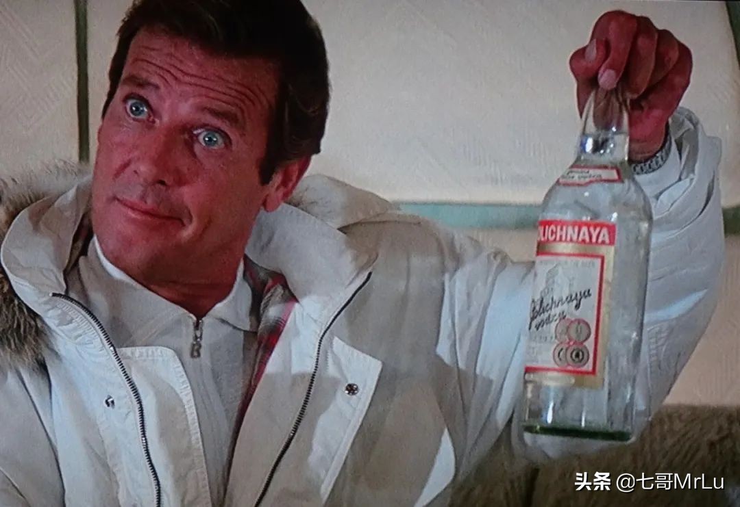 007史上最全酒单：撩妹，还得看《007》，因为哥喝的不是酒，是情