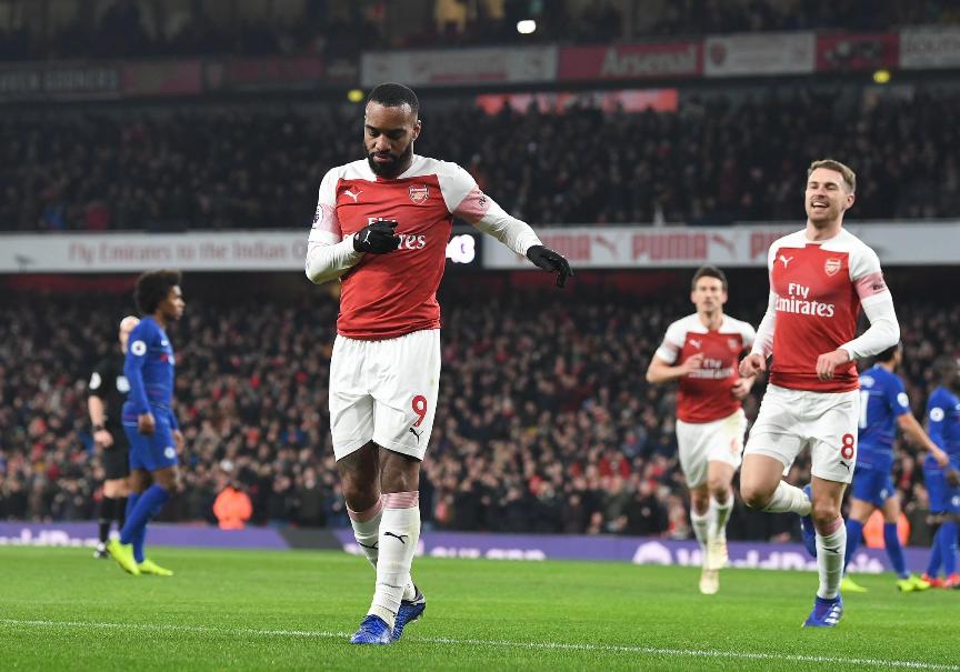 英超第58次双红会曼联坐拥4大优势,英超最新赛况曼联争四机会