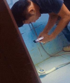 开心一刻gif搞笑动图,搞笑gif段子看起来能量满满