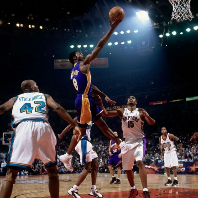 科比20代战靴,科比20年篮球集锦