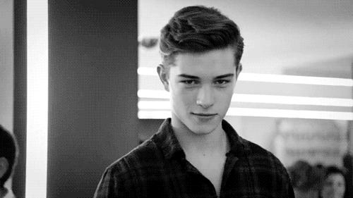 气死人！让人无语的直男癌访谈，他女朋友是不是眼瞎？