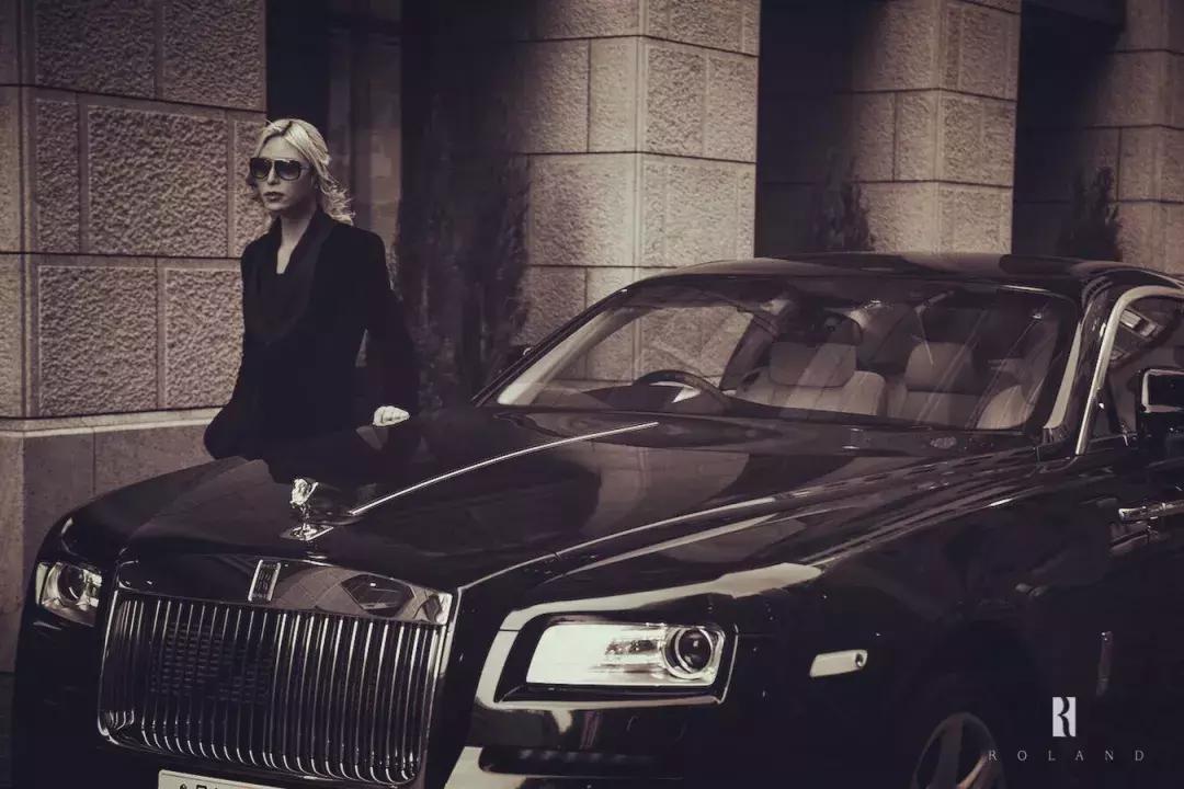 日本第一男公关罗兰一年收入,日本第一男公关罗兰身价