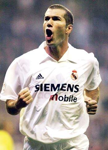 哪个是你喜欢的足球明星,值得喜欢的足球明星