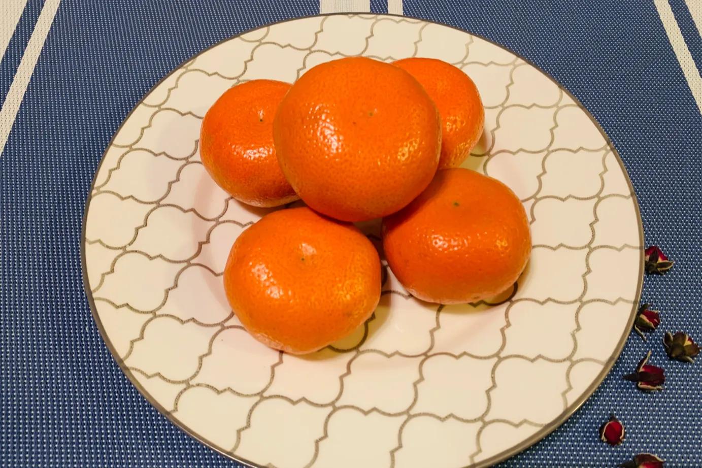 买桔子要挑“扁”的吃，学会这5招，不管哪个品种，都味甜水分足