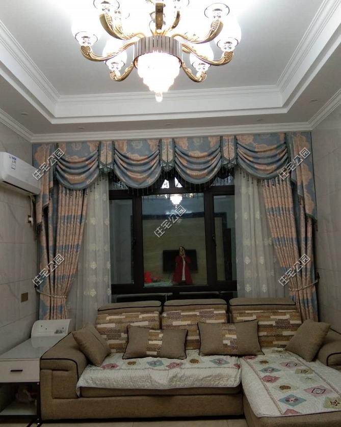 浙江周先生晒农村新家,点工收费240元一天,70万建三层值不值?