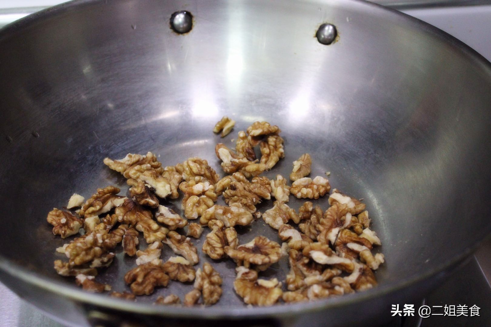 核桃跟红枣的做法,核桃加红枣的做法