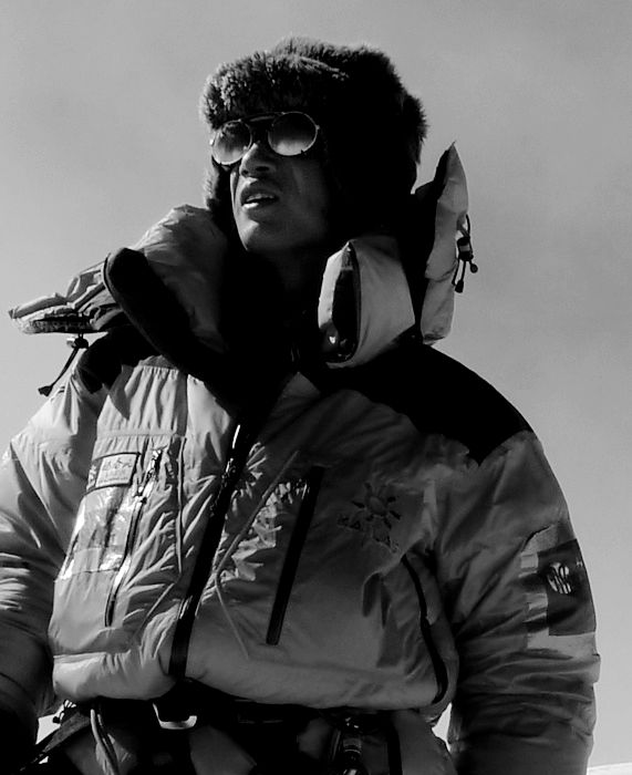 你可知这13位*疆新**人也曾登顶珠峰