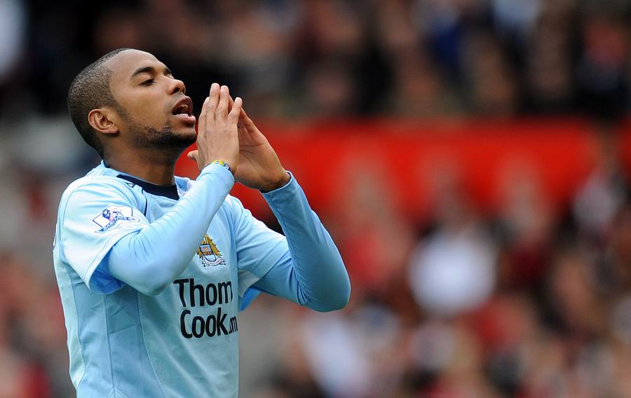 金钱铸就辉煌,曼彻斯特城英超四连冠