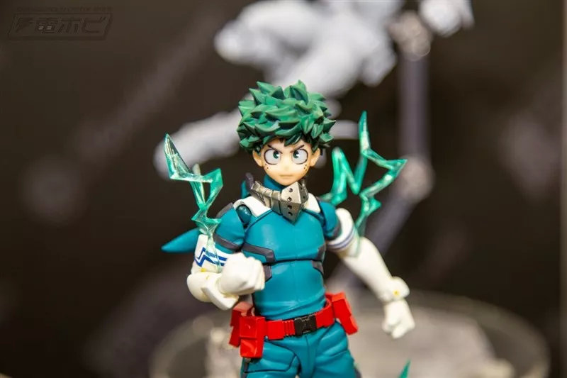 mafex钢铁蜘蛛侠手办测评,mafex蜘蛛侠黑红国产