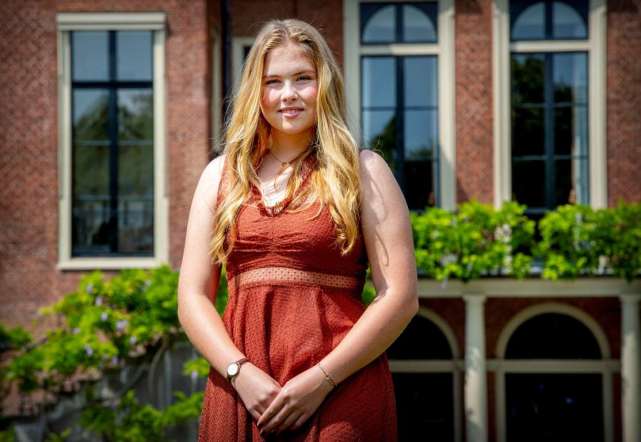 王者之风！来看看全世界现存王朝的继承者，王子公主们都长啥样？