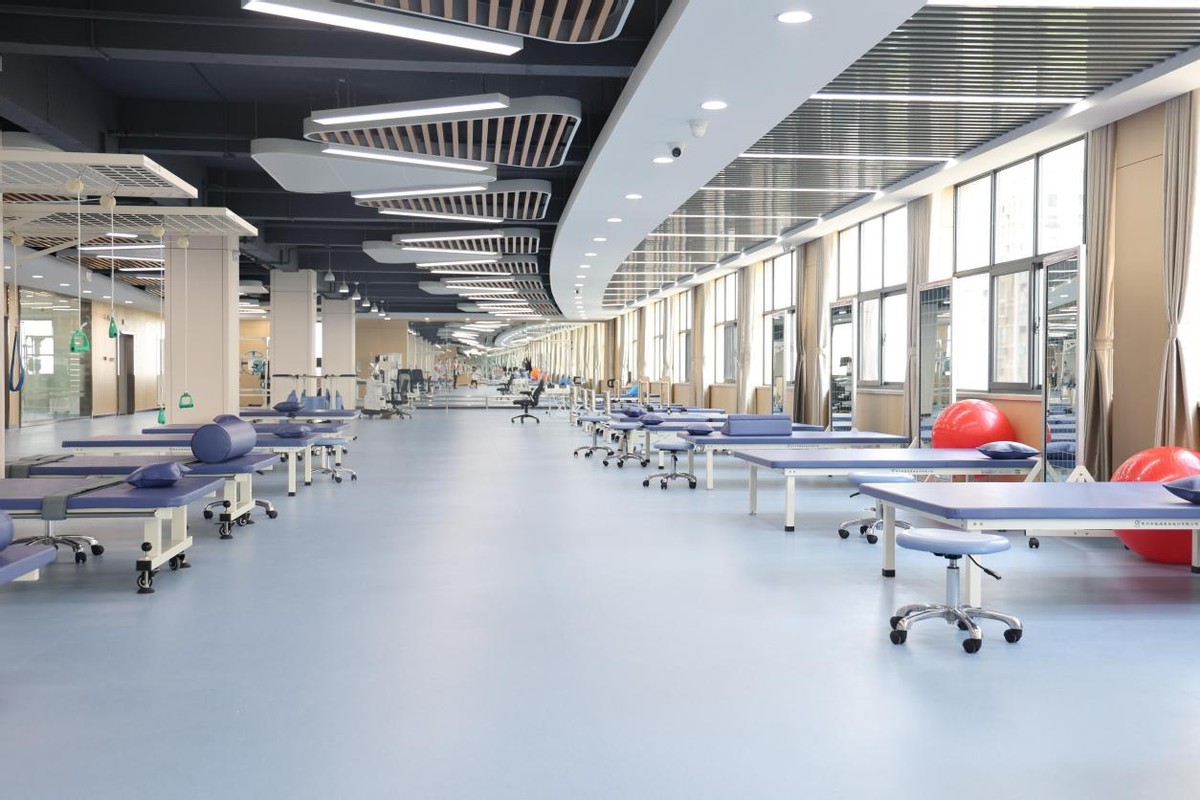 上海冬雷脑科医院植物人促醒中心,华安脑科医院昏迷病人促醒