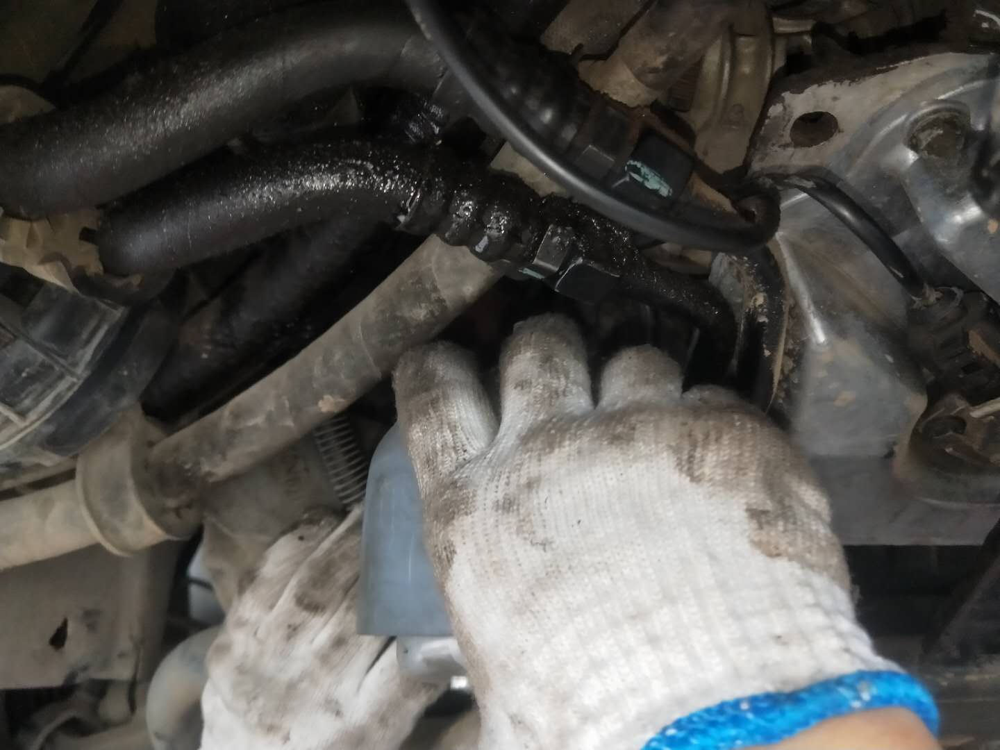 奥迪6缸2.8发动机通病,奥迪2.8v6发动机抖动缺缸