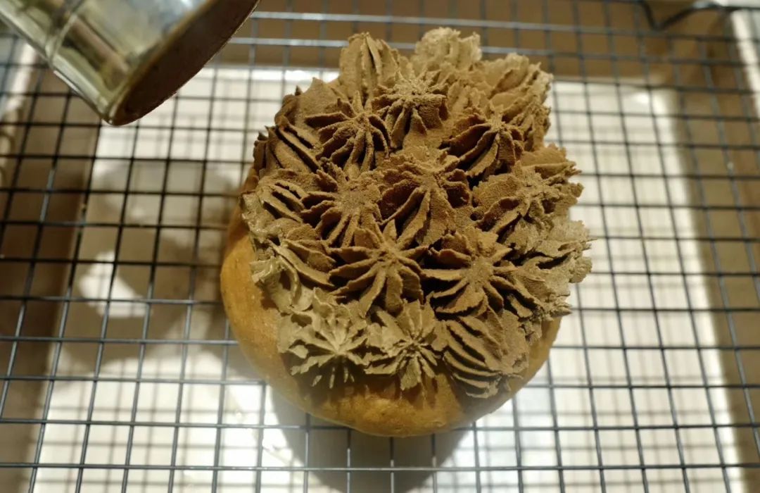 万人定闹钟早起云约早饭，为了去世界各地摆摊卖小吃做准备