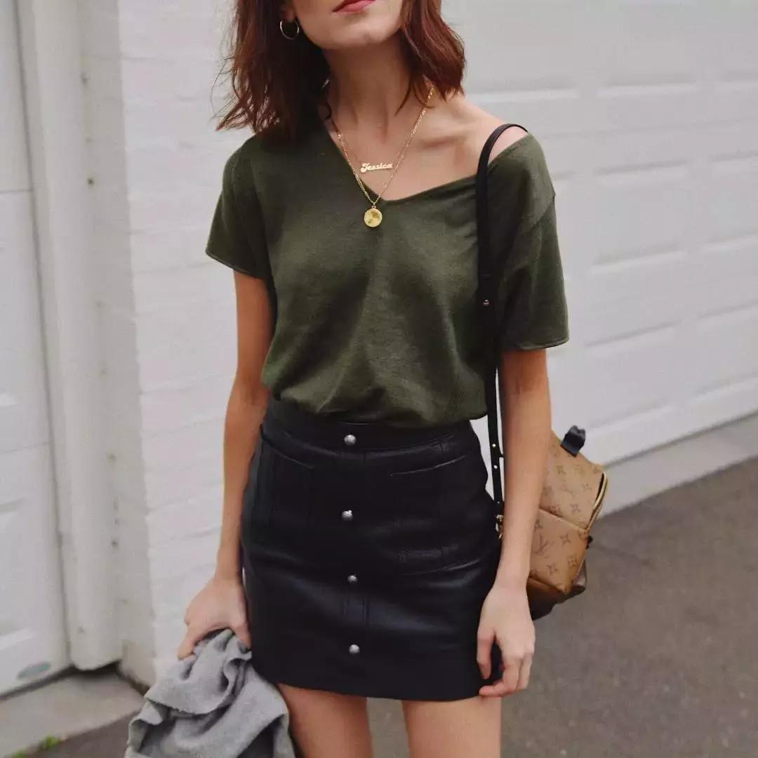 t恤穿久了偶尔也要换个风格,t恤穿好几年不旧的洗法