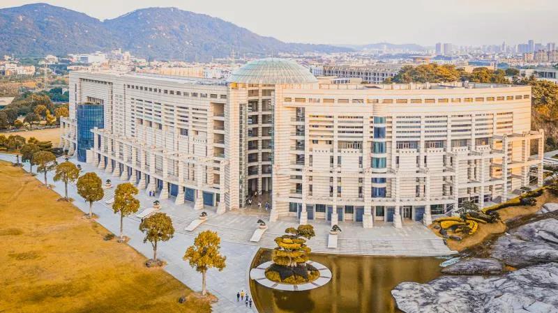 看,这是属于泉信的秋韵